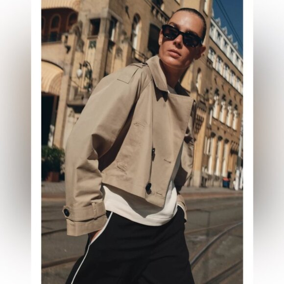 Zara DOUBLE BREASTED SHORT TRENCH COAT - Picture 3 of 6